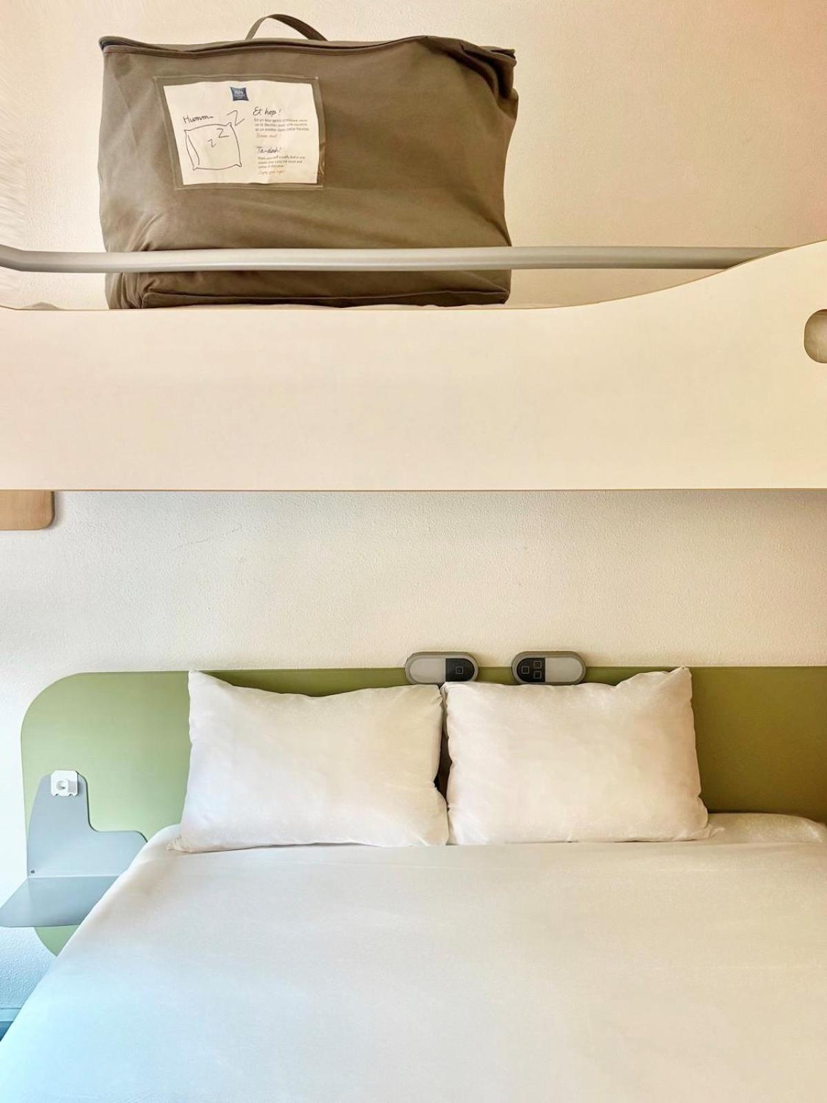 Camera Tripla con 1 Letto Matrimoniale e 1 Letto a Castello